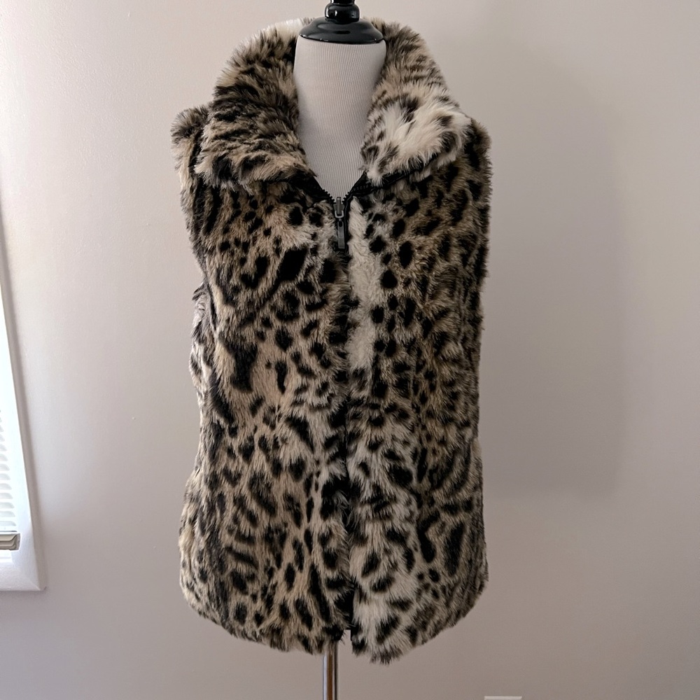 Gallery Faux Fur Leopard Vest Small